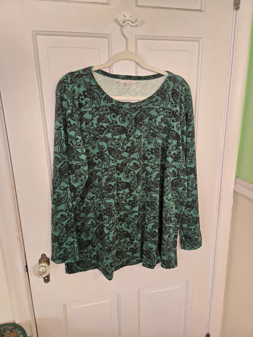Woman Within Green and Black Paisley Long-Sleeve Tee Size 18/20
